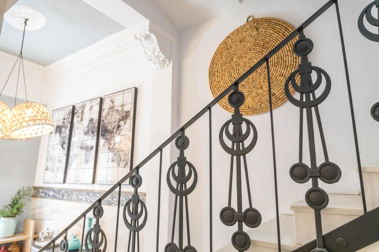 Maison Reina B&B Валенсия Экстерьер фото