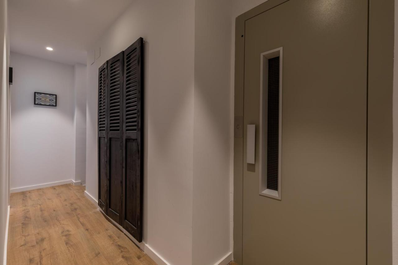 Maison Reina B&B Валенсия Экстерьер фото